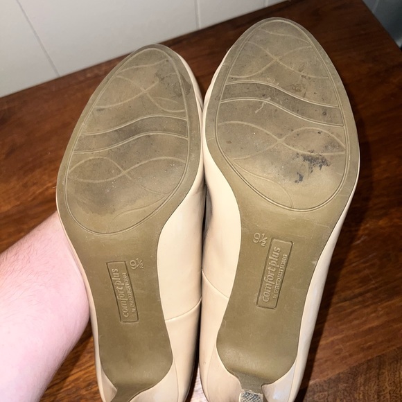 Comfort Plus by Predictions Nude Heels Size 9.5 - Picture 9 of 9